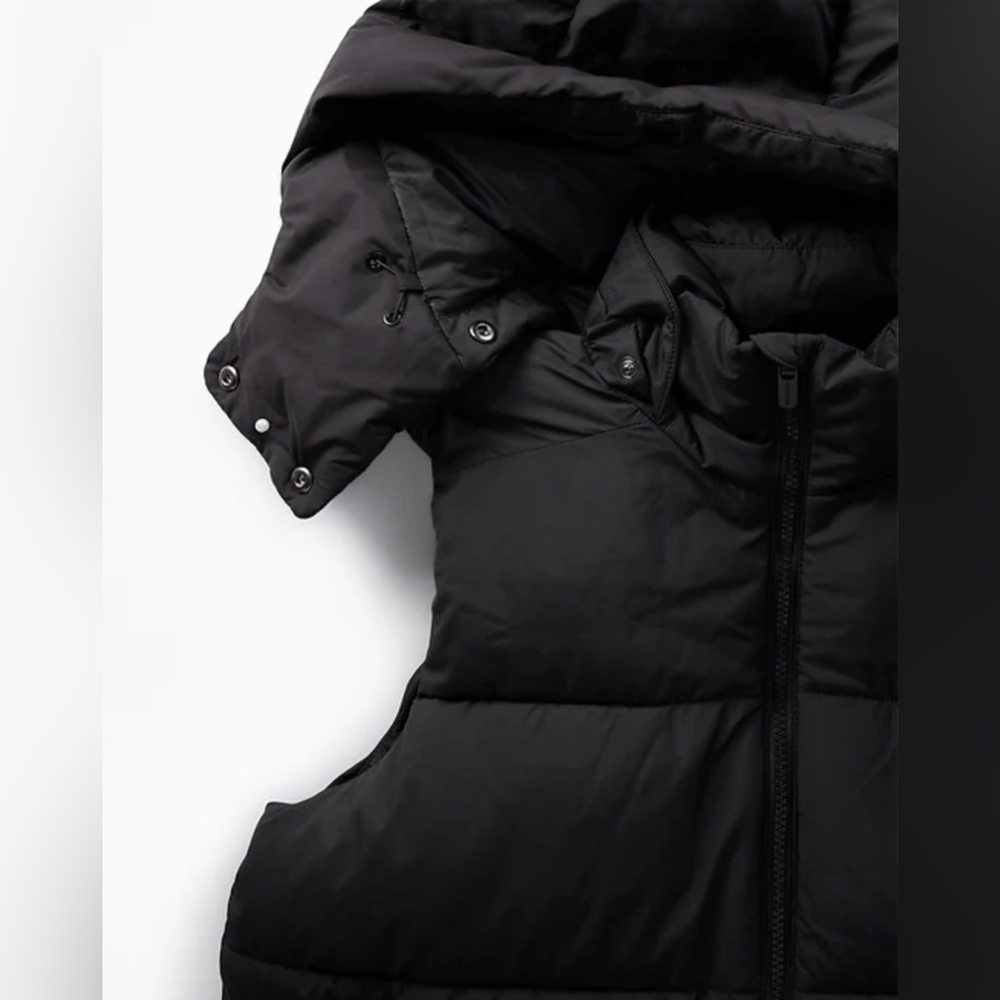 NWT Athleta Stratus Puffer Vest - Picture 3 of 6